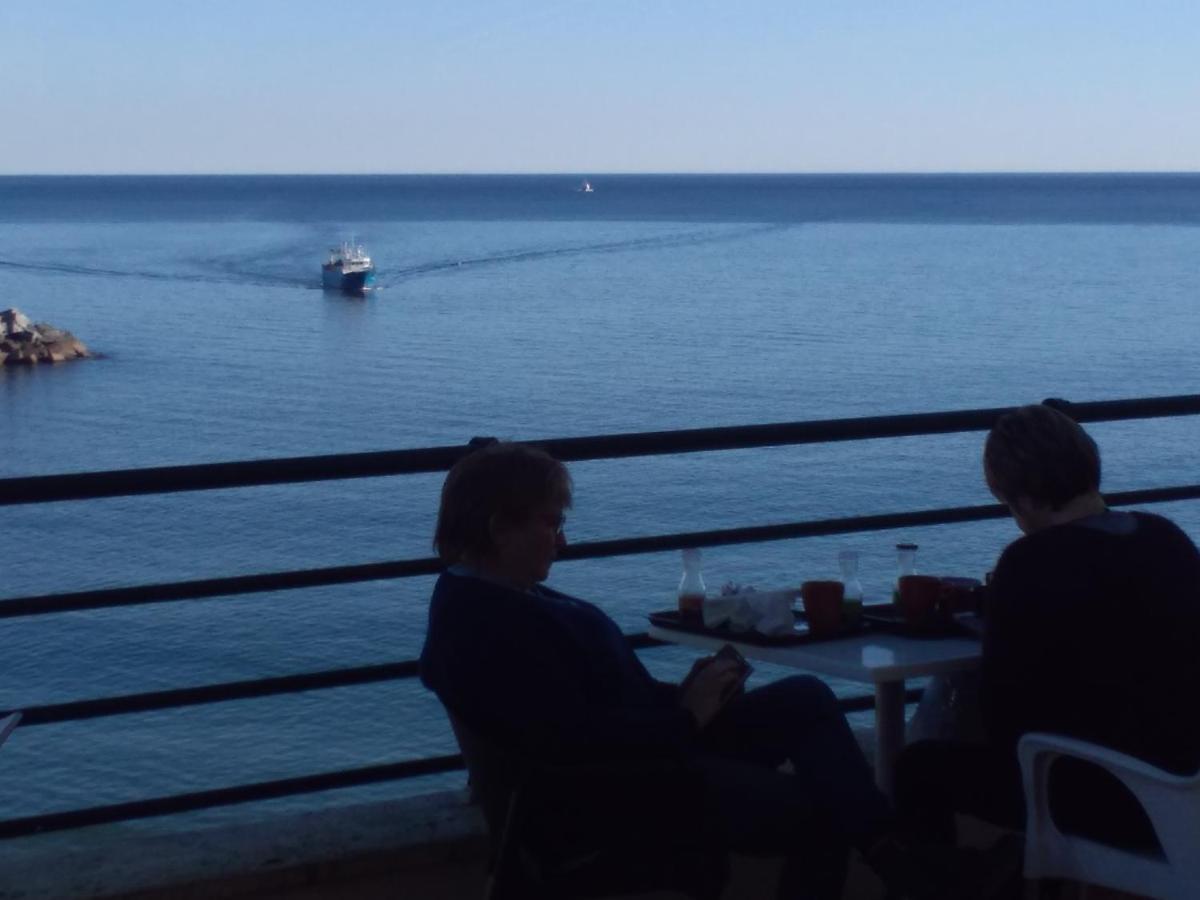 Arrigorri Ostatu Jatetxea Hotell Ondarroa Exteriör bild
